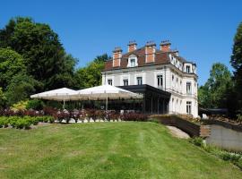 Château de La Dame Blanche - Logis, hotel spa di Geneuille