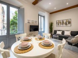 Lovely & Cozy apartment in the heart of Banyoles，位于班约莱斯的酒店