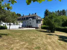 Nürburgring Ferienhaus m. Parkplatz - Klima - Garten und viel Platz