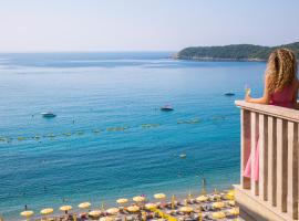 Poseidon The Beach Hotel, hotel v destinaci Budva