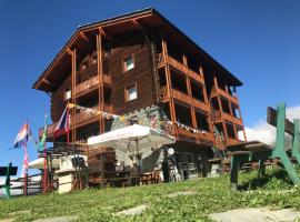 Edelweiss Hotel Champoluc, hótel í Champoluc