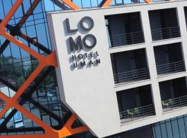 LOMO Hotel Uman, khách sạn có chỗ đậu xe ở Umanʼ