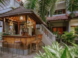 Nakula Familiar Inn: Denpasar şehrinde bir otel