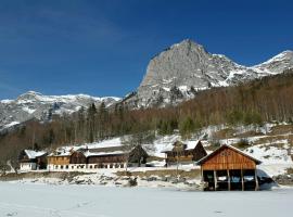 Pension Ladner, hotel v mestu Grundlsee