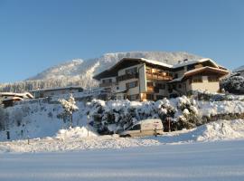 Gästehaus Trude Waltl, hotel sa Fieberbrunn