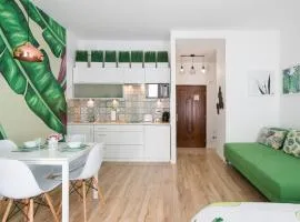 Cozy modern STUDIO GREEN APARTMENT in Old Town