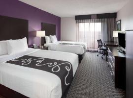 La Quinta by Wyndham Minneapolis Bloomington W - FREE AIRPORT SHUTTLE, хотел в Блумингтън