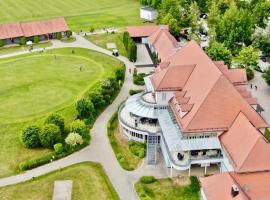 Villa Giani / Golfplatz Deutenhof, готель у місті Бад-Аббах