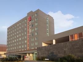 Fiesta Inn Morelia Altozano: Morelia'da bir otel