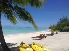 Aitutaki Seaside