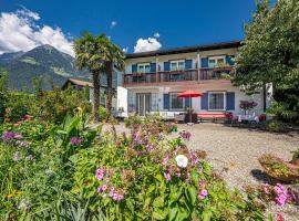 Villa Ladurner, hotell i Tirolo