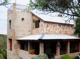 LA TOMA Complejo de Montaña - Cabañas y Habitaciones en Hosteria, hotel i Mina Clavero