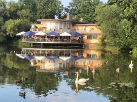 Pension am See, hotel v destinácii Torgau