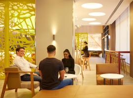 Holiday Inn Express Sydney Macquarie Park, an IHG Hotel, hotel u Sydneyju