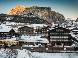 Residence Antares: Selva di Val Gardena'da bir otel