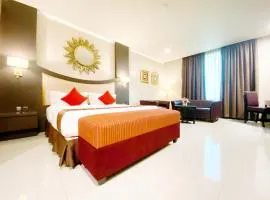 Grand Paragon Hotel