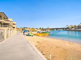 Beachfront Lake Havasu City Condo Balcony and Grill, hotel en Lake Havasu City