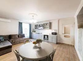 LUX apartment on Duhnovicha street .Free parking.