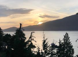 Port Renfrew Vacation Rentals, penginapan layan diri di Port Renfrew