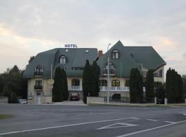 Hotel Holdfény, viešbutis mieste Kápolnásnyék