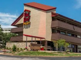 Red Roof Inn PLUS+ St. Louis - Forest Park / Hampton Ave.