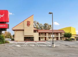 Red Roof Inn Santa Ana、サンタアナのホテル