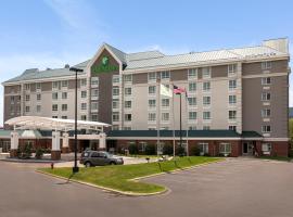 Holiday Inn - Bloomington W MSP Airport Area by IHG, hotel di Bloomington