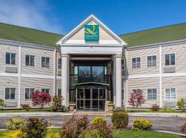 Quality Inn & Suites Middletown - Newport: Middletown şehrinde bir otel