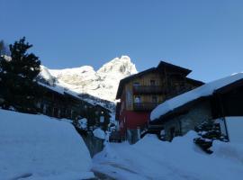 Hosquet Lodge, hotel em Breuil-Cervinia