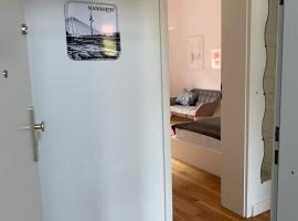 Feel-Good Apartment In Mannheim-Neckarau, מלון במנהיים