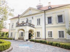 Szidónia Castle, hotel a Röjtökmuzsaj