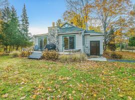 Riverside Abode, cabin sa Thompsonville