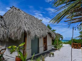 Casa Mate BeachFront Cabañas El Cuyo, hotel la plajă din El Cuyo