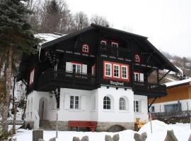 Spacious Villa in Zell am See near Ski Area, hotel en Zell am See