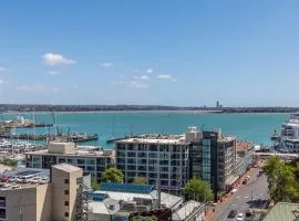 QV Huge Penthouse with Waterview & Parking - 919