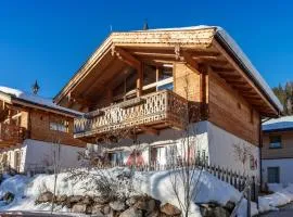 Chalet with garden in the forest in the Pinzgau