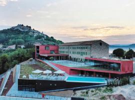 Winery & Design hotel ROXANICH, hotel ramah hewan peliharaan di Motovun