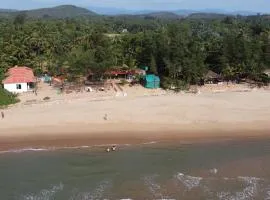 Trippr Gokarna - Beach Hostel