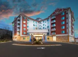 Holiday Inn Express & Suites Asheville Downtown, an IHG Hotel