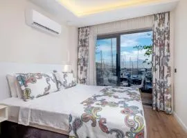 Ece Marina Suites