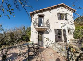 Charming Little Bucolic House 5-Min From City: Mouans-Sartoux şehrinde bir otel