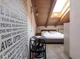 Stay COOPER l Goethe Guesthouse, rumah tamu di Bolzano