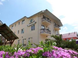 Edelweiss: Polyana şehrinde bir otel