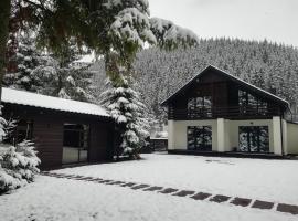 Berghaus Bukovel, hôtel à Bukovel