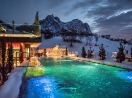 ABINEA Dolomiti Romantic SPA, hotel u gradu 'Castelrotto'