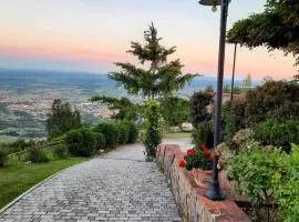 Romantic house on Montecatini T hills