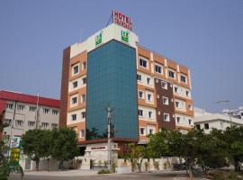 Hotel Chandana Square, hotel di Visakhapatnam