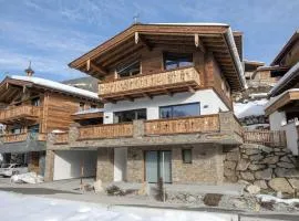 Luxurious Chalet near Wildkogel Ski Arena