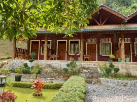 Sahnan Guest House, hotel en Bukit Lawang