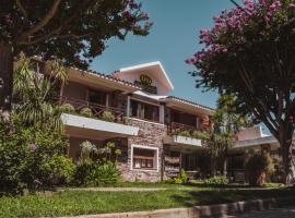 Hotel Gloria, hotel u gradu 'Santa Rosa de Calamuchita'